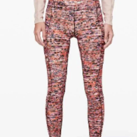 (6214) LULULEMON Fast and Free Tight II 25" *Nulux Sz 4 - Picture 2 of 9